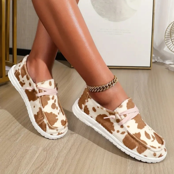 Women's cowprint Flats Shoes, Round Toe Low Top Slip On Sneakers, Wester… - Picture 3 of 5